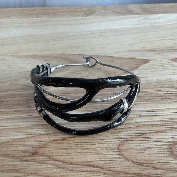 Vintage Black Coral Bracelet Silver Tone Wrapped Sz 6.5 Artist Made - Picture 7 of 16